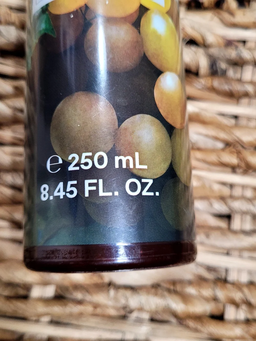 Korres Santorini Grape Renewing Body Cleanser 250 mL / 8.45 fl oz